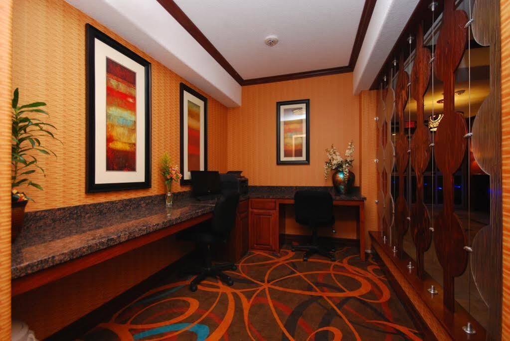 Holiday Inn Express & Suites Gonzales By Ihg Exterior foto